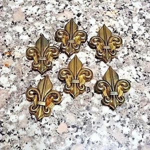 Six Vintage Fleur-de-lis Button Covers